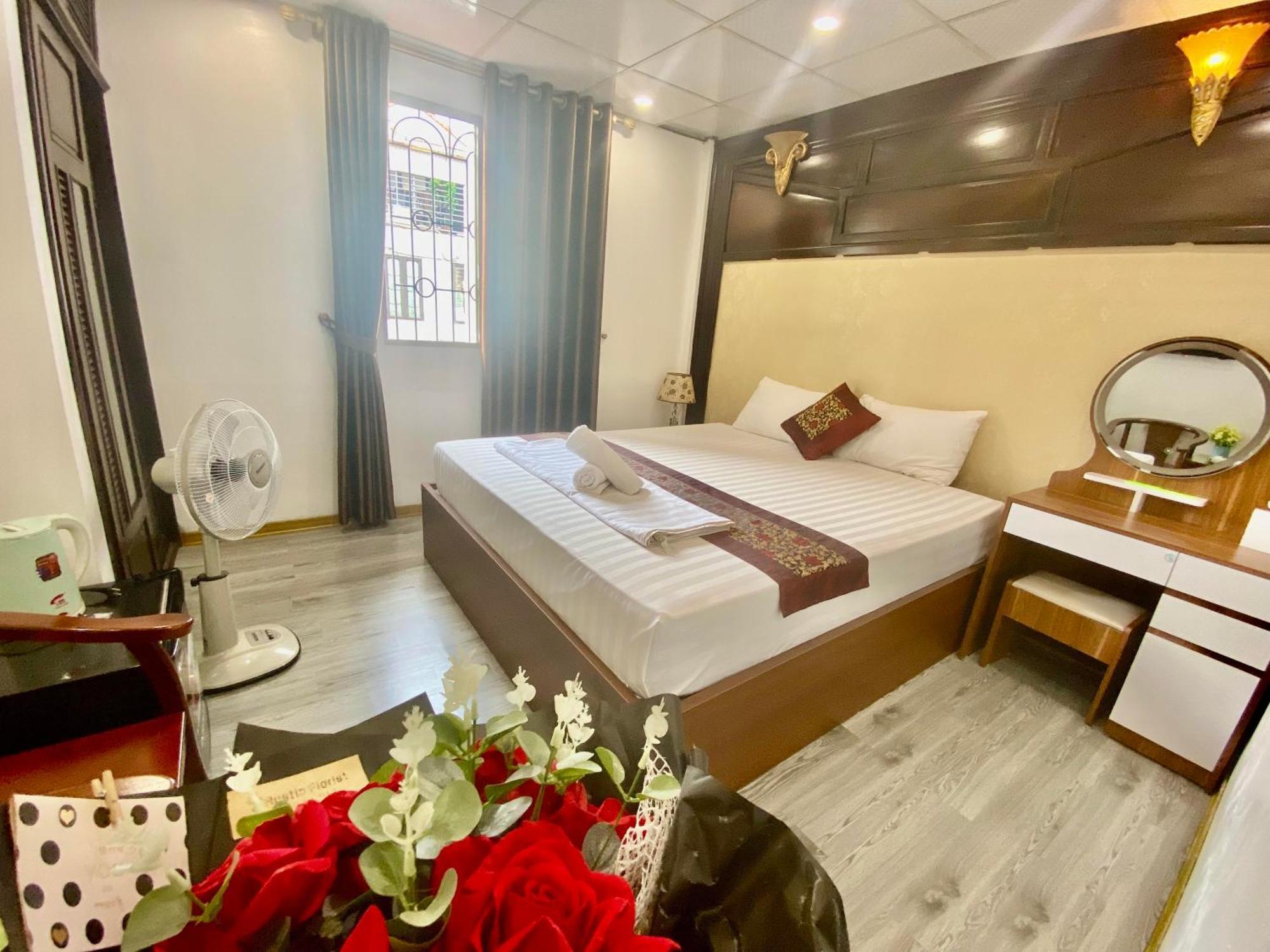 Impressive Boutique Hotel Hanoi Exterior photo